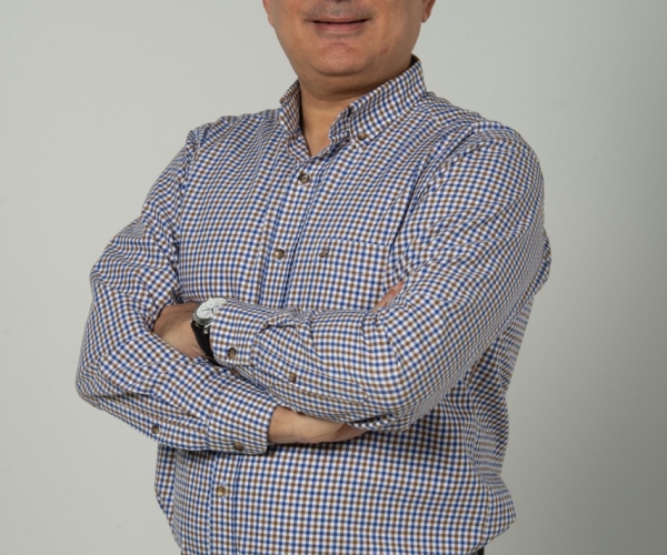 Doğan Yener resmi
